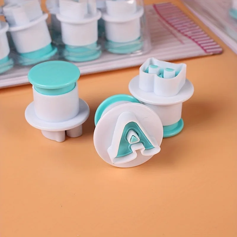 10/26pcs Alphabet and Numbers Cookie Fondant Cutters, Biscuits Molds, Fondant Cakes Plastic Molds
10/26pcs Alphabet and Numbers Cookie Fondant Cutters, Biscuits Molds, Fondant Cakes Plastic Molds