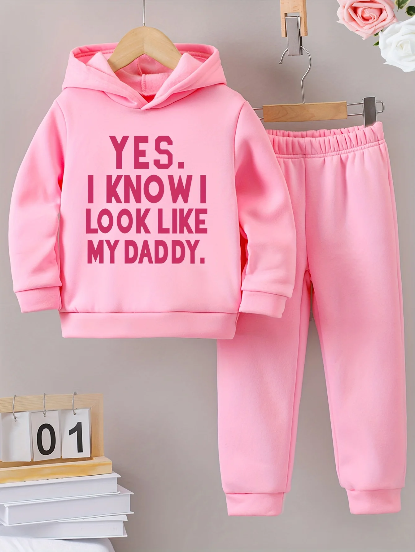 Fall and winter new casual comfort warm girls letter print warm lining hoodie and tracksuit pants sets 
Fall and winter new casual comfort warm girls letter print warm lining hoodie and tracksuit pants sets