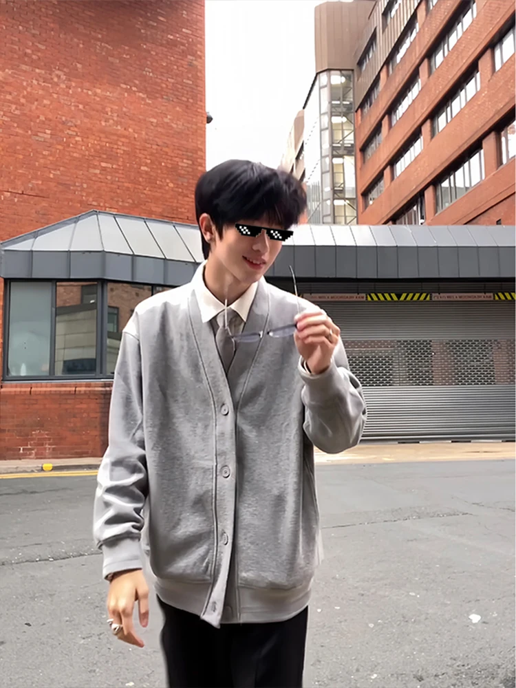Ретро-кардиган в японском стиле, однотонный, мужской, с V-образным вырезом, модная осенняя верхняя одежда, премиум-класса
Ретро-кардиган в японском стиле, однотонный, мужской, с V-образным вырезом, модная осенняя верхняя одежда, премиум-класса