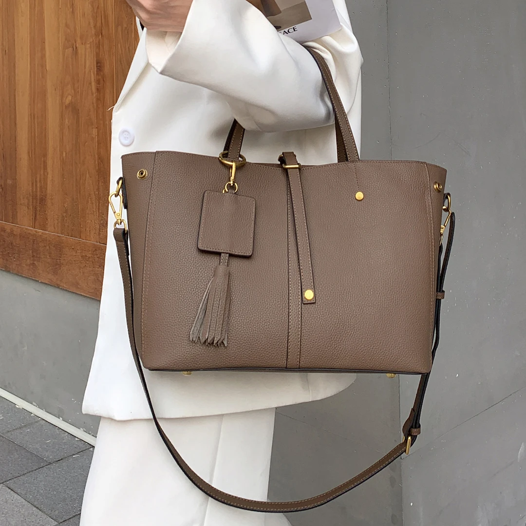 Leather Retro Top-handle Bag for Women 2024 Winter New Fashion Trendy Handbag Lady Classic Shoulder Bags Vintage Underarm Bag
Leather Retro Top-handle Bag for Women 2024 Winter New Fashion Trendy Handbag Lady Classic Shoulder Bags Vintage Underarm Bag