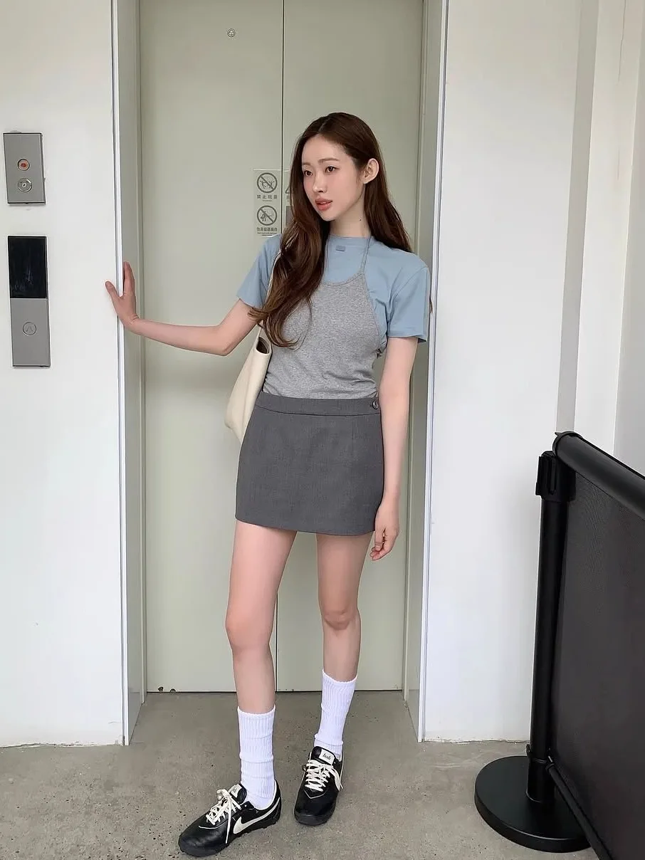 round Ne ort Sve T-irt Women's Dongda Gate Miu Series Collar Label Letter Logo Casual Comfortable Breathable Summer Top
round Ne ort Sve T-irt Women's Dongda Gate Miu Series Collar Label Letter Logo Casual Comfortable Breathable Summer Top