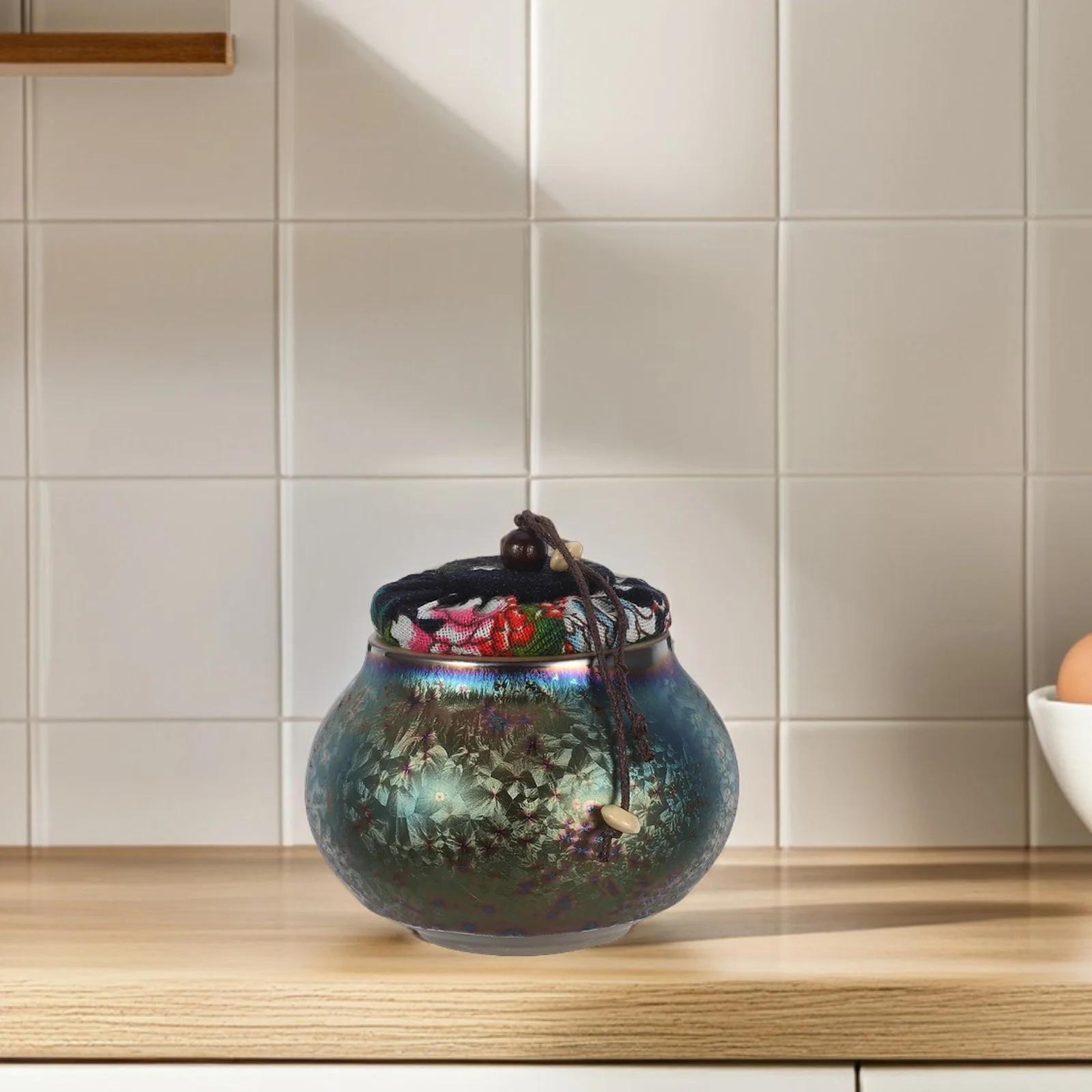 Ceramic Tea Jar Sealed Airtight Vintage Style Storage Container Desktop Use Candy Jar Multi-Function Loose Tea Holder
Ceramic Tea Jar Sealed Airtight Vintage Style Storage Container Desktop Use Candy Jar Multi-Function Loose Tea Holder