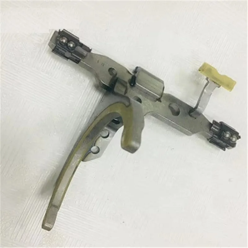 0B5 DL501 Car CVT Transmission Clutch Reverse Shift Fork Kit For AUDI A4 A5 A6 A7 Q5
0B5 DL501 Car CVT Transmission Clutch Reverse Shift Fork Kit For AUDI A4 A5 A6 A7 Q5