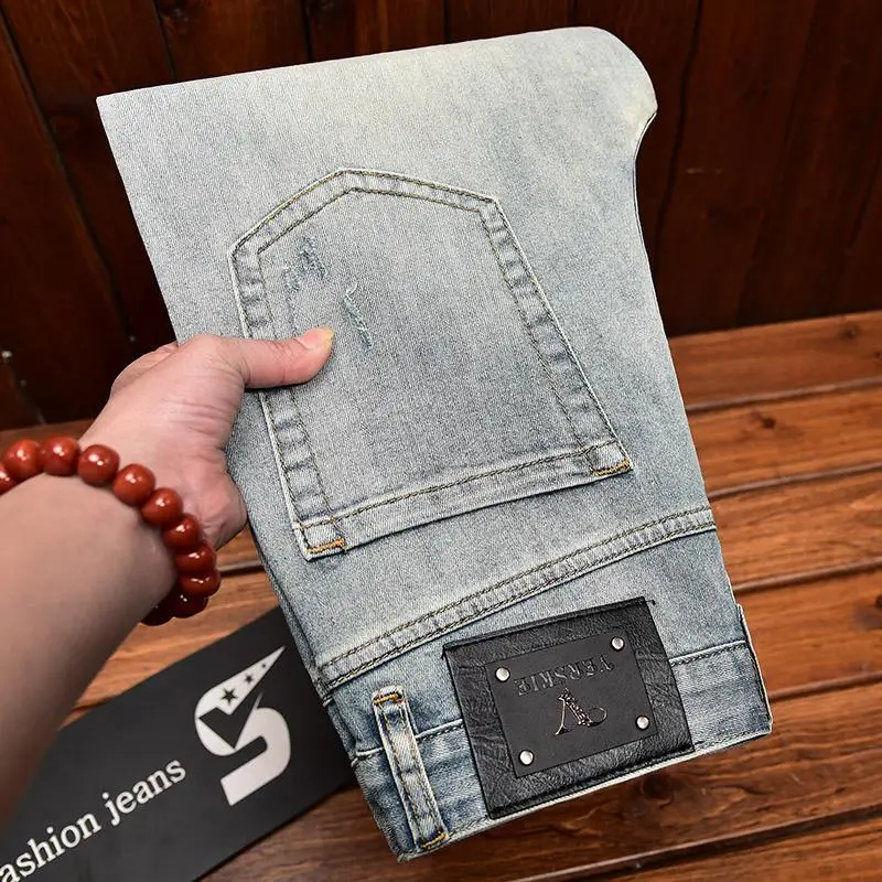 High end design, light luxury printed jeans, men's fashion trend, small foot stretch, slim fit, summer thin denim pants
High end design, light luxury printed jeans, men's fashion trend, small foot stretch, slim fit, summer thin denim pants