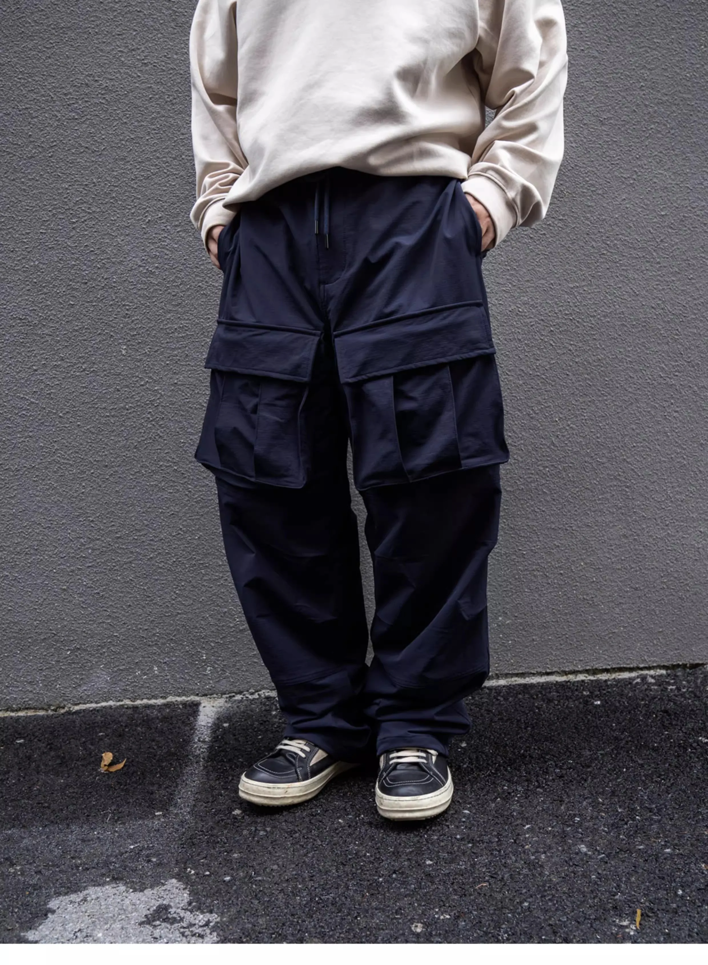 SUPER WAY Ретро повседневные брюки на шнурке с карманом для мужчин и женщин Удобные уличные брюки SW-130 # 
SUPER WAY Ретро повседневные брюки на шнурке с карманом для мужчин и женщин Удобные уличные брюки SW-130 #