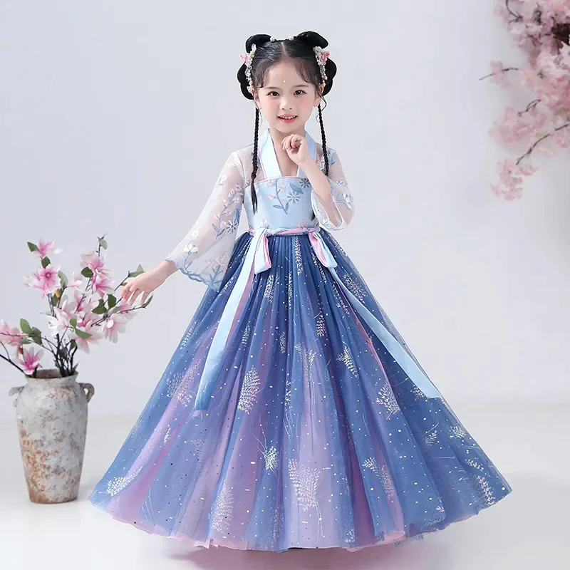 Шифоновое платье Hanfu для девушек, летнее танцевальное платье, 2023, китайский стиль, старинный костюм, модное лоскутное кружевное Цветочное платье с V-образным вырезом
Шифоновое платье Hanfu для девушек, летнее танцевальное платье, 2023, китайский стиль, старинный костюм, модное лоскутное кружевное Цветочное платье с V-образным вырезом