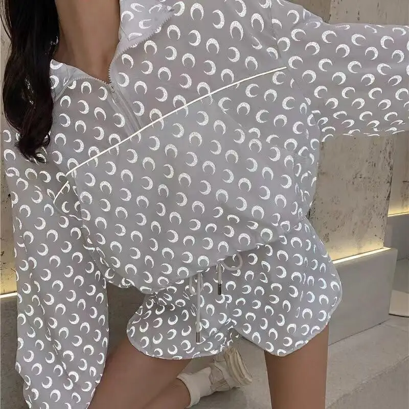 Printed Moon Loose Half Zipper Coat Summer Casual Thin Korean High Street Fashion Women's Long Sleeve Versatile Sunscreen Coat
Printed Moon Loose Half Zipper Coat Summer Casual Thin Korean High Street Fashion Women's Long Sleeve Versatile Sunscreen Coat