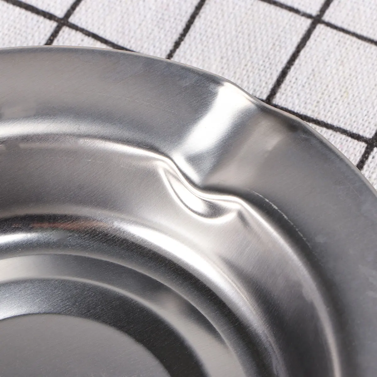 Stainless Steel Ashtray Round Cigarette Holder Smoke Grooves Fine Polished Easy Clean Home Office Bar Party Use Cigar
Stainless Steel Ashtray Round Cigarette Holder Smoke Grooves Fine Polished Easy Clean Home Office Bar Party Use Cigar