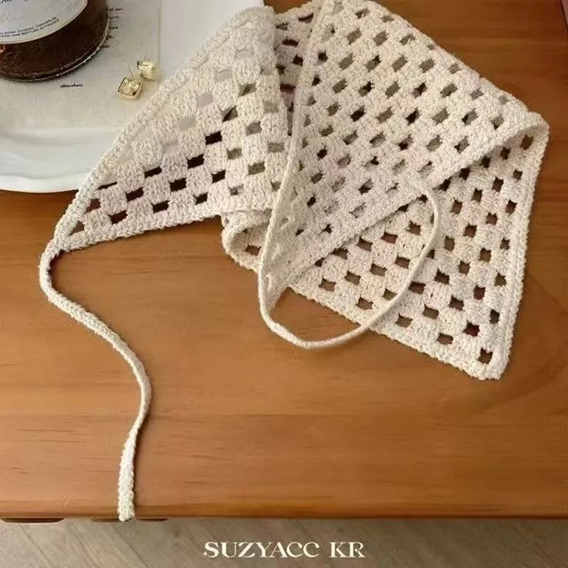 2025 French Vintage Handmade Embroidered Solid Color Triangle Scarf Women Headband Hollow Summer Scarf Silk Scarf Korean Edition
2025 French Vintage Handmade Embroidered Solid Color Triangle Scarf Women Headband Hollow Summer Scarf Silk Scarf Korean Edition