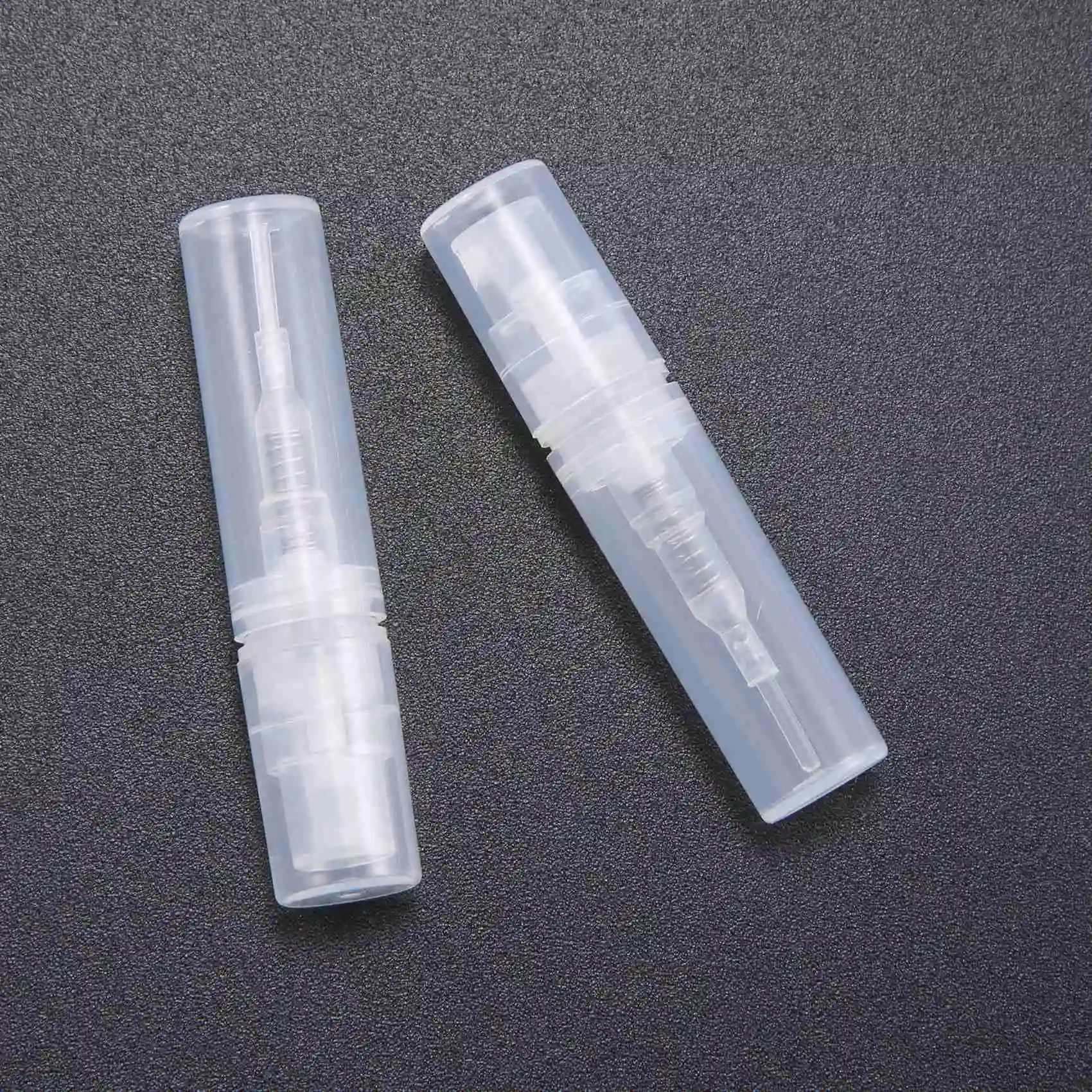 X10A 600X 2ML Transparent Plastic Spray Bottle Small Cosmetic Packing Atomizer Perfume Bottles
X10A 600X 2ML Transparent Plastic Spray Bottle Small Cosmetic Packing Atomizer Perfume Bottles