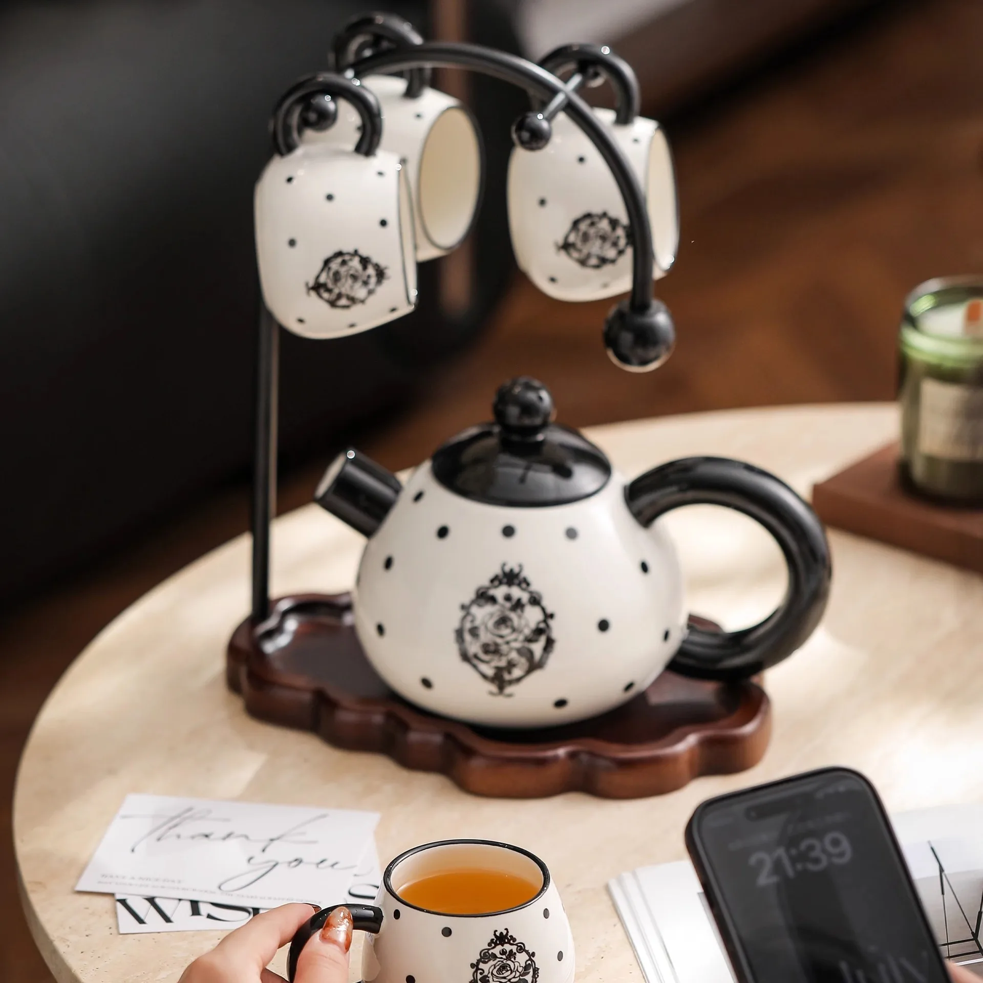 French ceramic water cup set for home relocation and gift giving high-end tea sets wedding dowry souvenirs Valentine's Day gifts
French ceramic water cup set for home relocation and gift giving high-end tea sets wedding dowry souvenirs Valentine's Day gifts