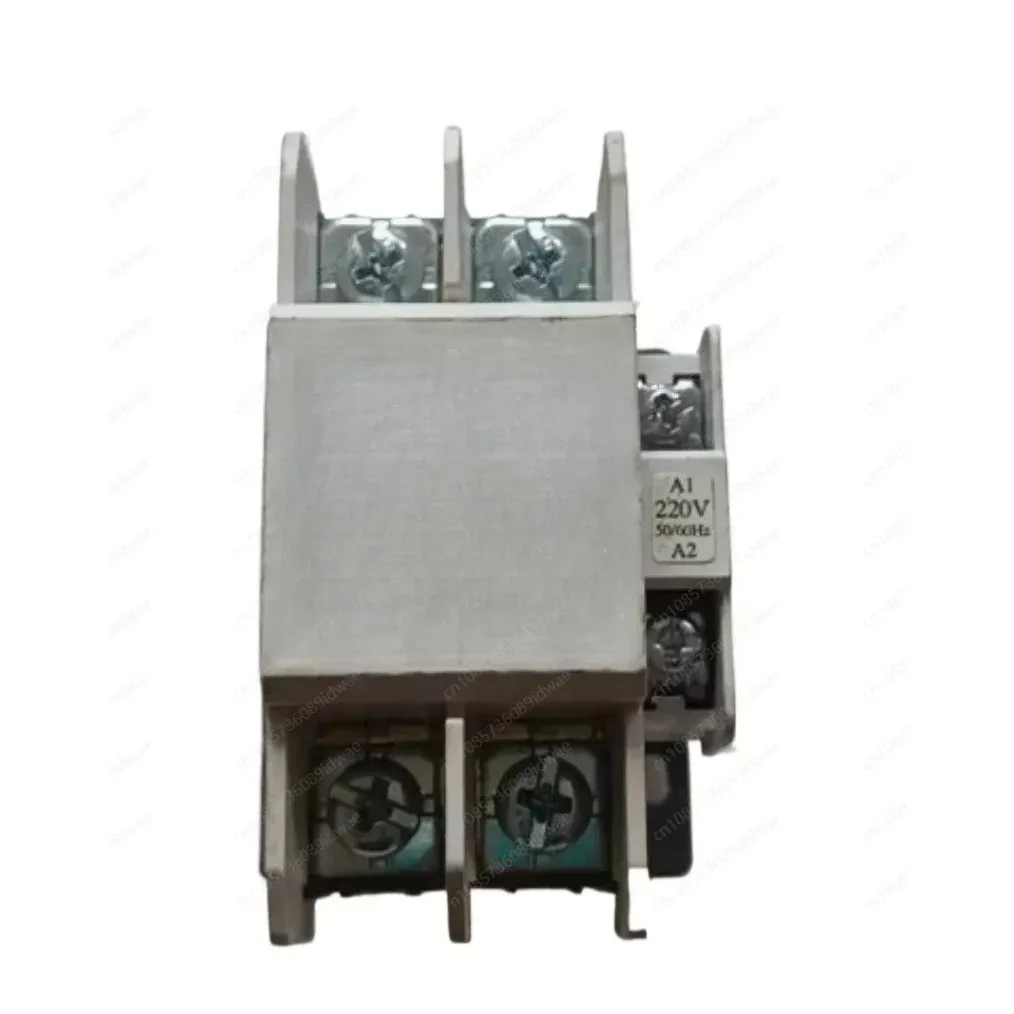AC Contactor 30A 2 Pole, 220V/380V Coil, General Purpose Magnetic Contactor for Motor Control and Industrial Automation
AC Contactor 30A 2 Pole, 220V/380V Coil, General Purpose Magnetic Contactor for Motor Control and Industrial Automation