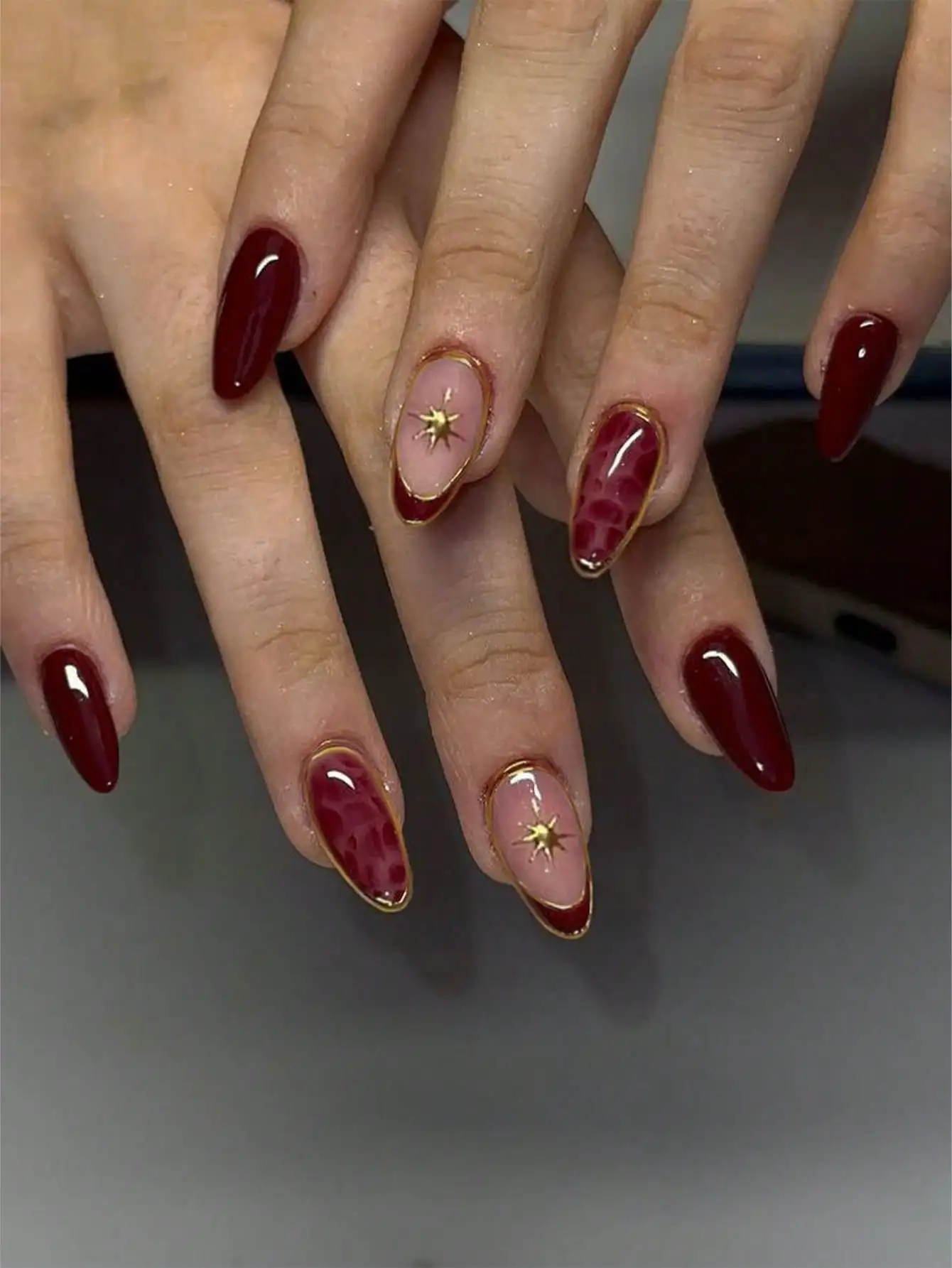 24pcs Almond-Shaped 3D Gel Nail Stickers, Floral Nail Art Design, French Tip Stickers, Pearl Decor, Perfect Fit Acrylic Nail Kit, Includes: 1pc Jelly Gel And 1pc Nail File, Bloominggelnails French Manicure, Suitable For Women's Daily Work, Festivals, Part
24pcs Almond-Shaped 3D Gel Nail Stickers, Floral Nail Art Design, French Tip Stickers, Pearl Decor, Perfect Fit Acrylic Nail Kit, Includes: 1pc Jelly Gel And 1pc Nail File, Bloominggelnails French Manicure, Suitable For Women's Daily Work, Festivals, Part