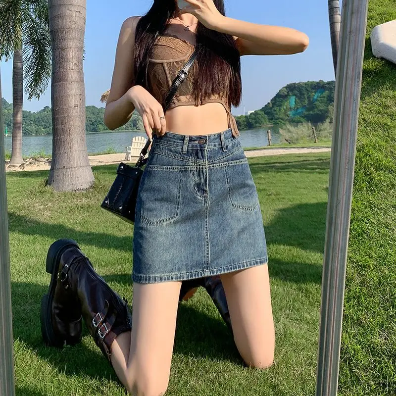 Fashionable and versatile women's denim mini skirt2025Spring hot girl high waistaA-line midi skirt, pencil skirt, vintage blue
Fashionable and versatile women's denim mini skirt2025Spring hot girl high waistaA-line midi skirt, pencil skirt, vintage blue