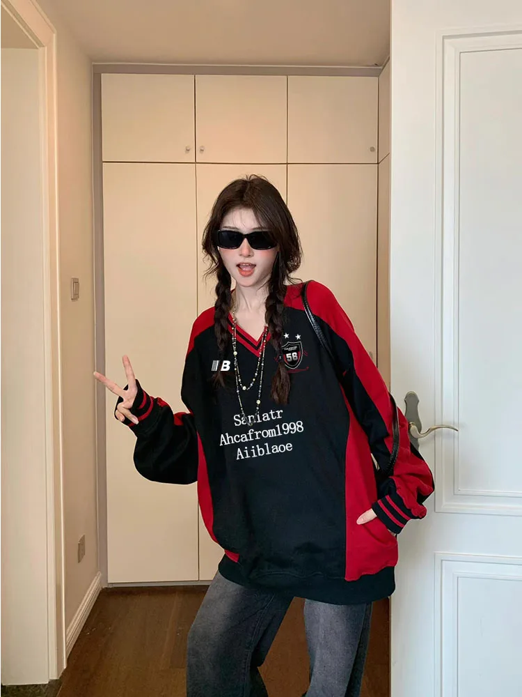 Толстовка в стиле ретро в американском стиле High Street с v-образным вырезом и буквенным принтом, весна-осень 2024, новый женский топ Lazy Oversize Long Sve
Толстовка в стиле ретро в американском стиле High Street с v-образным вырезом и буквенным принтом, весна-осень 2024, новый женский топ Lazy Oversize Long Sve