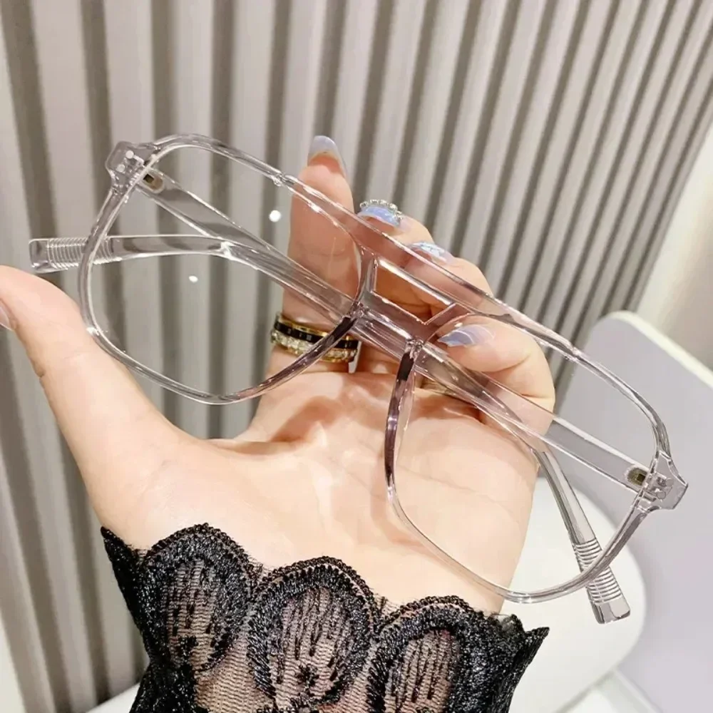 Vintage Anti-Blue Light Glasses - Retro Square Frame with Double Beam Design, Eye Protection for Women & Ladies 안경 Очки
Vintage Anti-Blue Light Glasses - Retro Square Frame with Double Beam Design, Eye Protection for Women & Ladies 안경 Очки