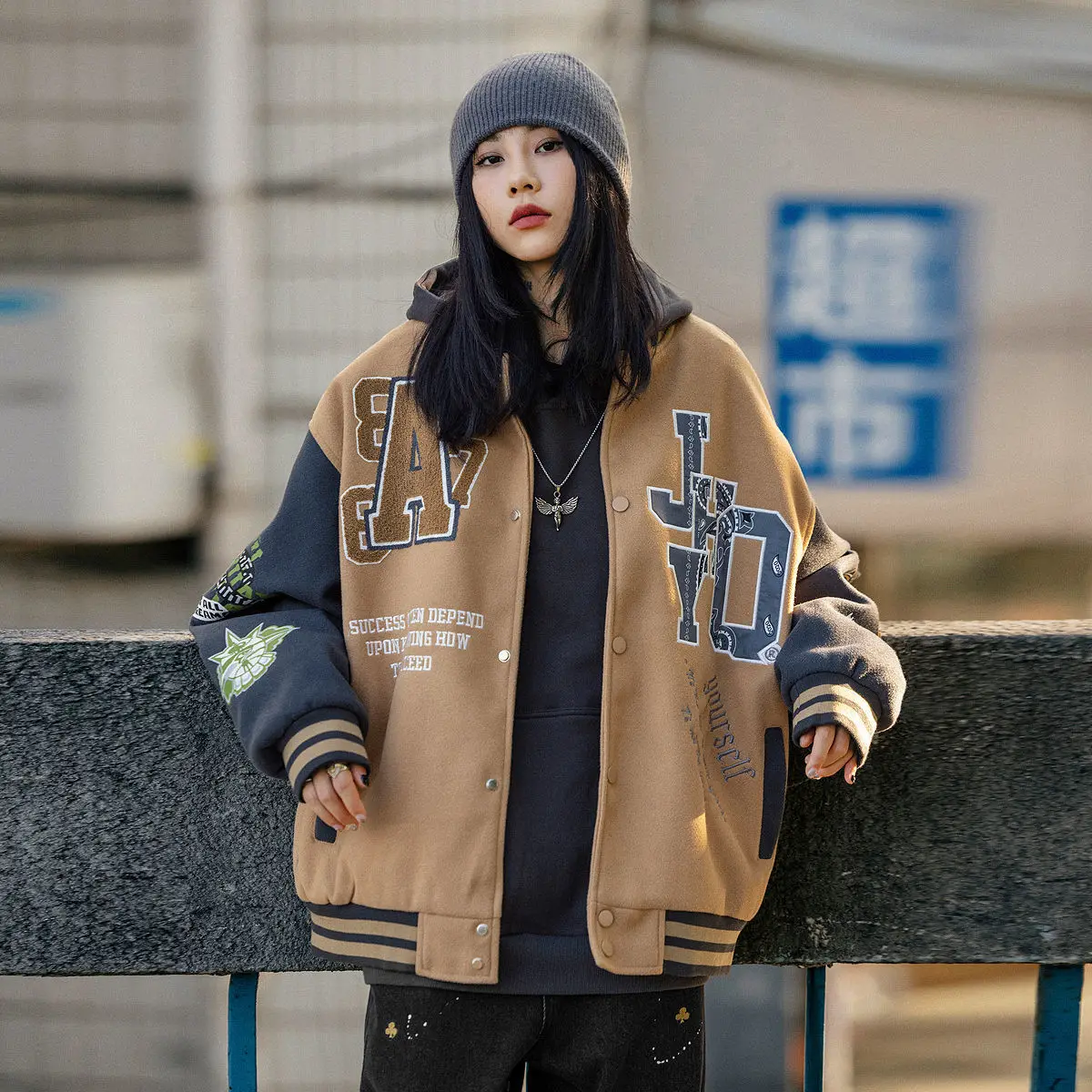American retro autumn and winter jacket coat women's Y2K street hip-hop all-match baseball uniform couple casual loose trend top
American retro autumn and winter jacket coat women's Y2K street hip-hop all-match baseball uniform couple casual loose trend top
