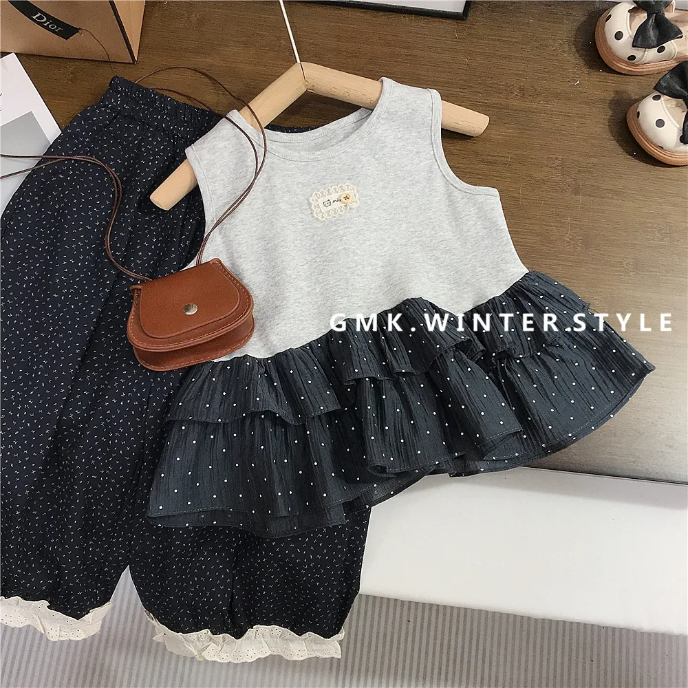 Girls' summer set, new children's summer vest, polka dot mosquito repellent pants, two-piece set, baby thin clothing
Girls' summer set, new children's summer vest, polka dot mosquito repellent pants, two-piece set, baby thin clothing