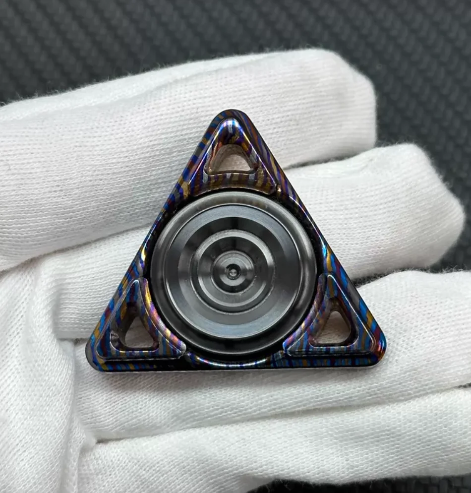 Used EDC Black top works zircuti spinner Fingertip gyroscope Decompression toys
Used EDC Black top works zircuti spinner Fingertip gyroscope Decompression toys