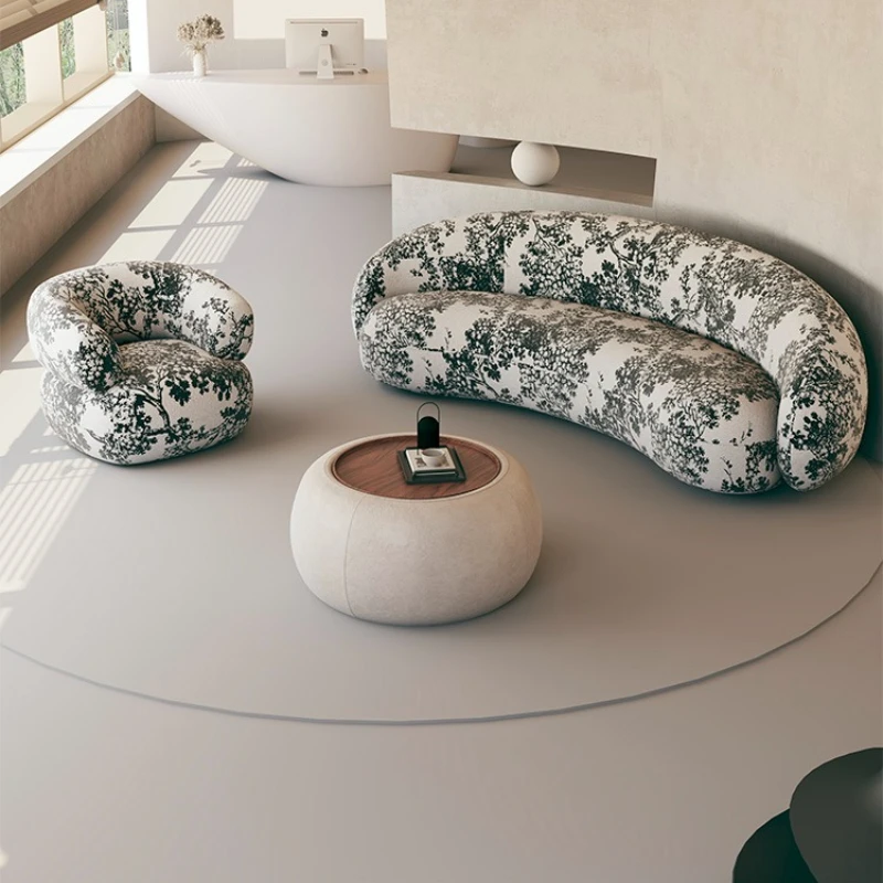 Retro wabi-sabi beauty salon curved cashew sofa light luxury high-end clothing store hotel lobby lounge area reception
Retro wabi-sabi beauty salon curved cashew sofa light luxury high-end clothing store hotel lobby lounge area reception