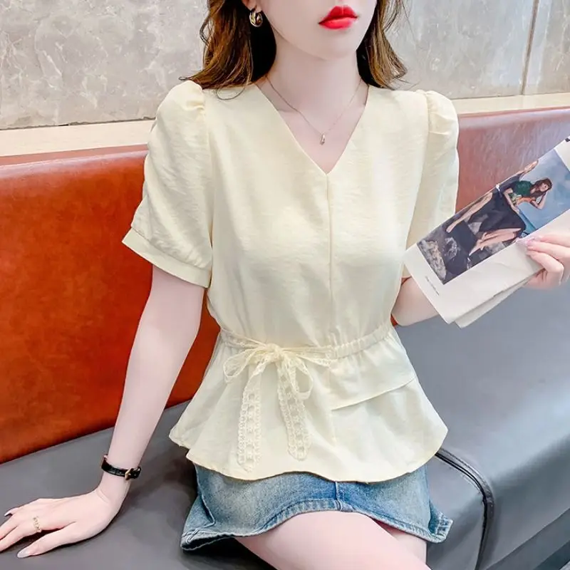 Summer Short Sleeve Ruffles Lace Patchwork Elegant Blouse Solid Youth All-match Lacing Fashion Shirt Tops Women Clothing Office
Summer Short Sleeve Ruffles Lace Patchwork Elegant Blouse Solid Youth All-match Lacing Fashion Shirt Tops Women Clothing Office