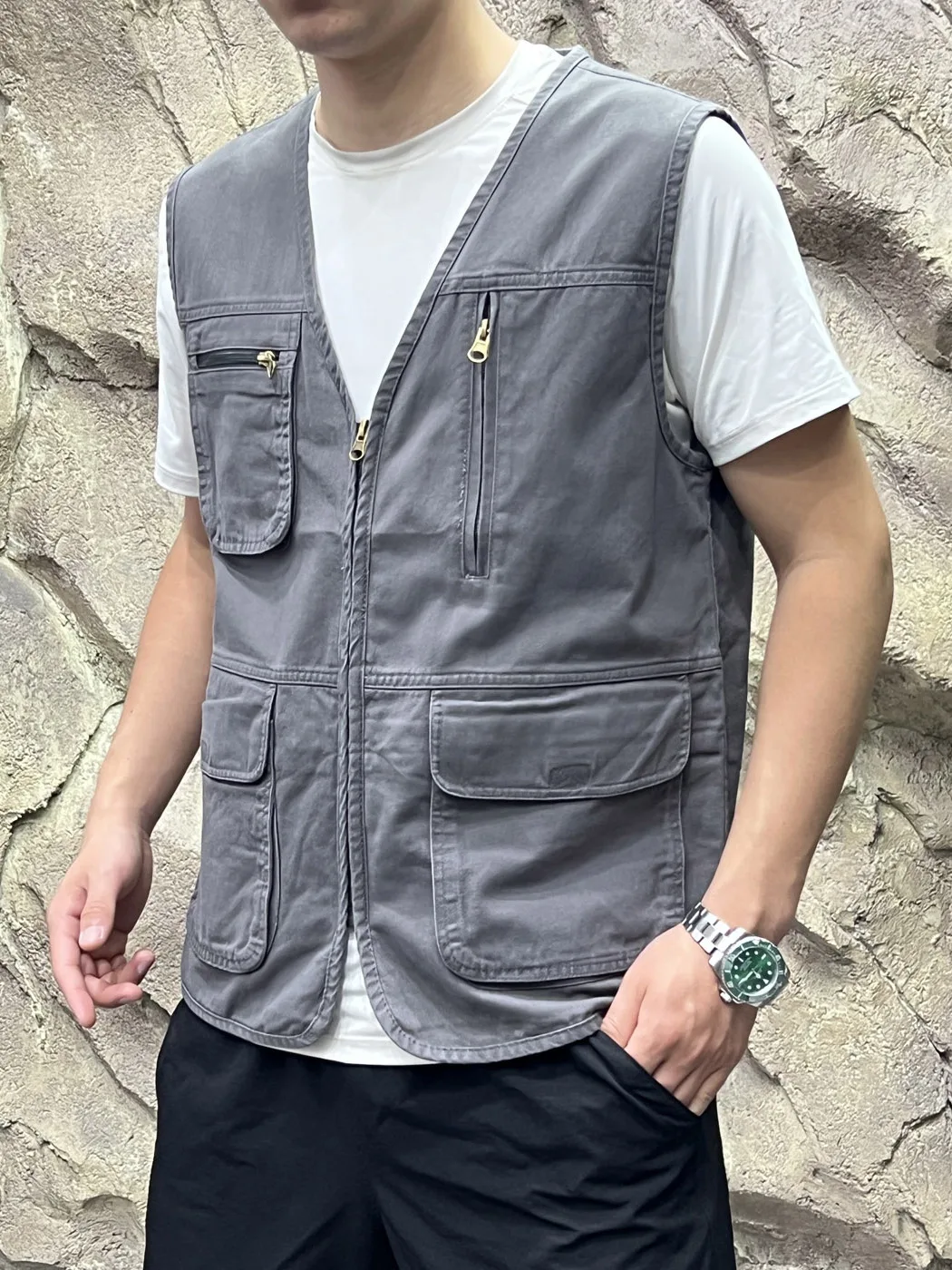 American Style Outdoor Workwear Vest Washed Canvas Cotton Men's Multi-Pocket Fishing Casual Vest Trendy Lightweight Summer
American Style Outdoor Workwear Vest Washed Canvas Cotton Men's Multi-Pocket Fishing Casual Vest Trendy Lightweight Summer