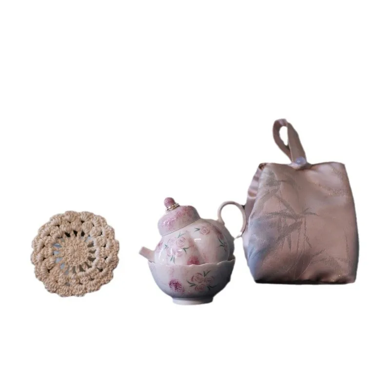 DSA tender pink hand-painted roses, a pot and a cup of ceramic household tea pot, tea cup, travel kung fu tea set, cloth bag
DSA tender pink hand-painted roses, a pot and a cup of ceramic household tea pot, tea cup, travel kung fu tea set, cloth bag