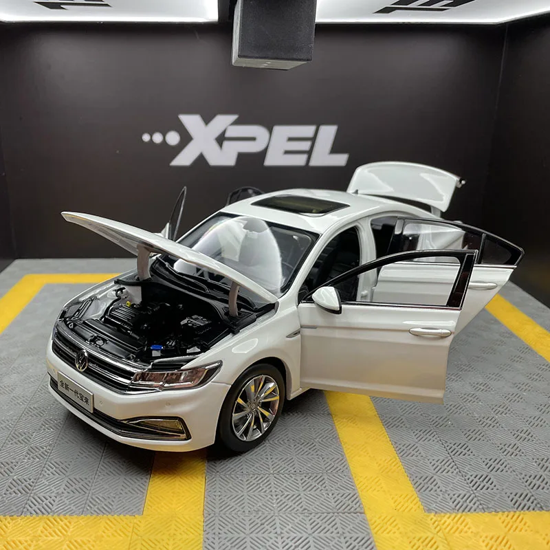 Новинка 1:18 2019, модель автомобиля из сплава VW Bora, литая под давлением металлическая игрушечная машина, модель автомобиля, высокая коллекция моделирования, детские подарки, украшение
Новинка 1:18 2019, модель автомобиля из сплава VW Bora, литая под давлением металлическая игрушечная машина, модель автомобиля, высокая коллекция моделирования, детские подарки, украшение