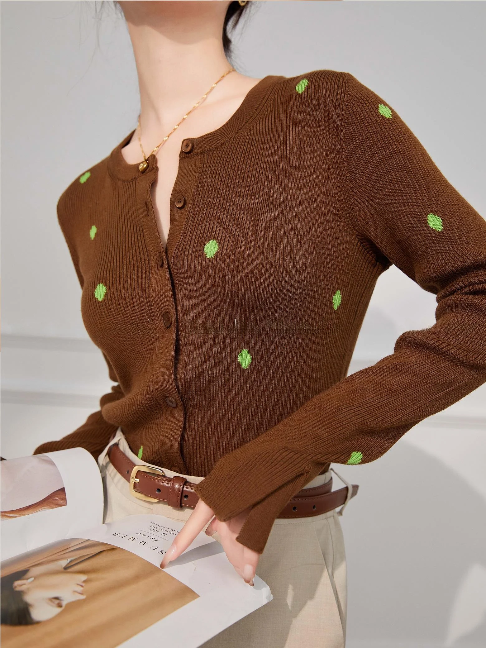 Вязаный свитер Lazin: весенний, круглый вырез, в горошек, облегающий, легкий, роскошный, открытый кардиган, топ, женская мода
Вязаный свитер Lazin: весенний, круглый вырез, в горошек, облегающий, легкий, роскошный, открытый кардиган, топ, женская мода