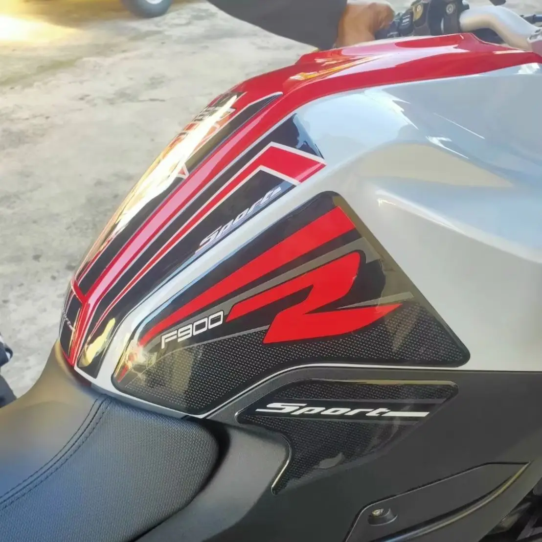 Motorcycle For BMW F900R F900 F 900 R 2019 2020 2021 2022 3D Stickers Tank Pad Cap Grips Gas Fuel Kit Knee Decals Protection
Motorcycle For BMW F900R F900 F 900 R 2019 2020 2021 2022 3D Stickers Tank Pad Cap Grips Gas Fuel Kit Knee Decals Protection