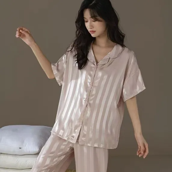 Korean Style Striped Pajamas for Women Summer Thin Cool Ice Silk Short-sleeved Trousers Two-piece Loungewear Home Clothing
Korean Style Striped Pajamas for Women Summer Thin Cool Ice Silk Short-sleeved Trousers Two-piece Loungewear Home Clothing