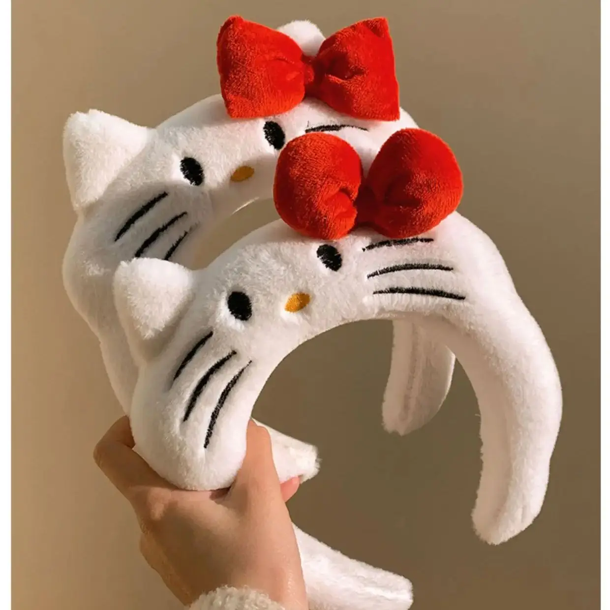 Anime Sanrio KT Cat Plush Headband Figures Cute Cartoon Wash Face Hair Bands Bowknot Hairs Accessories Girls Birthday Gifts
Anime Sanrio KT Cat Plush Headband Figures Cute Cartoon Wash Face Hair Bands Bowknot Hairs Accessories Girls Birthday Gifts