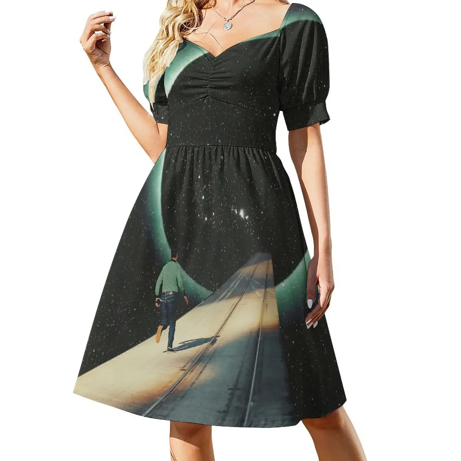 Escaping into the Void Short-Sleeved Dress summer women's suit Women's dress
Escaping into the Void Short-Sleeved Dress summer women's suit Women's dress