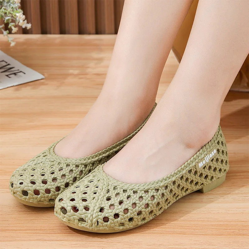 New hollow out shoes for women summer green loafers slip on shoes woman comfortable roomy loafer breathable flats female loafer
New hollow out shoes for women summer green loafers slip on shoes woman comfortable roomy loafer breathable flats female loafer