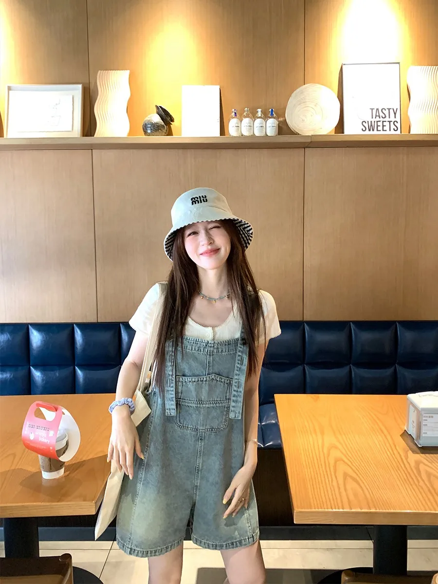 Джинсовый комбинезон YANUOYU женский, в стиле ретро, повседневный, американский, с высокой талией, свободного кроя, летний, синий, для города
Джинсовый комбинезон YANUOYU женский, в стиле ретро, повседневный, американский, с высокой талией, свободного кроя, летний, синий, для города