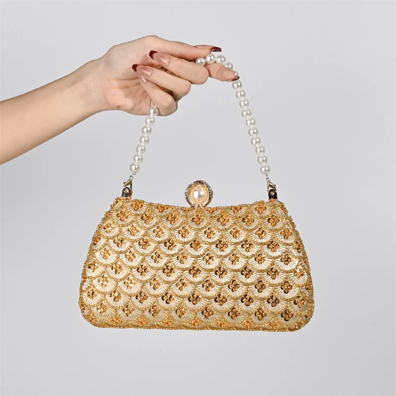 Luxury Double-sided Embroidery Beads Evening Purse Women's Pearl Golden Handbag Wedding Party Ladies Banquet Red Clutch Bag
Luxury Double-sided Embroidery Beads Evening Purse Women's Pearl Golden Handbag Wedding Party Ladies Banquet Red Clutch Bag