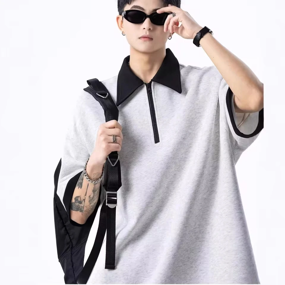 2025 Summer New Fashion Men's Contrast Color Casual Trendy Loose Turn-down Collar Short Sleeve Half Zipper Pullover T-shirt Male
2025 Summer New Fashion Men's Contrast Color Casual Trendy Loose Turn-down Collar Short Sleeve Half Zipper Pullover T-shirt Male