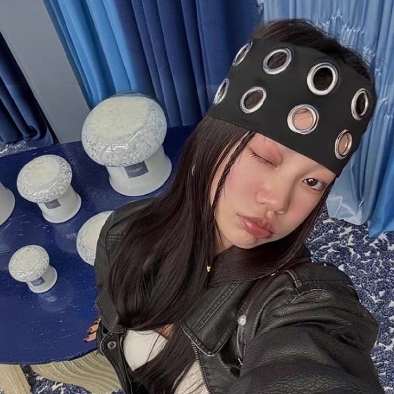 Punk Girl Hollowed Out Eyelets Wide Elastic Headband Street Stretchy Metal Rock Steampunk for Sports Headbands Hair Accessories
Punk Girl Hollowed Out Eyelets Wide Elastic Headband Street Stretchy Metal Rock Steampunk for Sports Headbands Hair Accessories