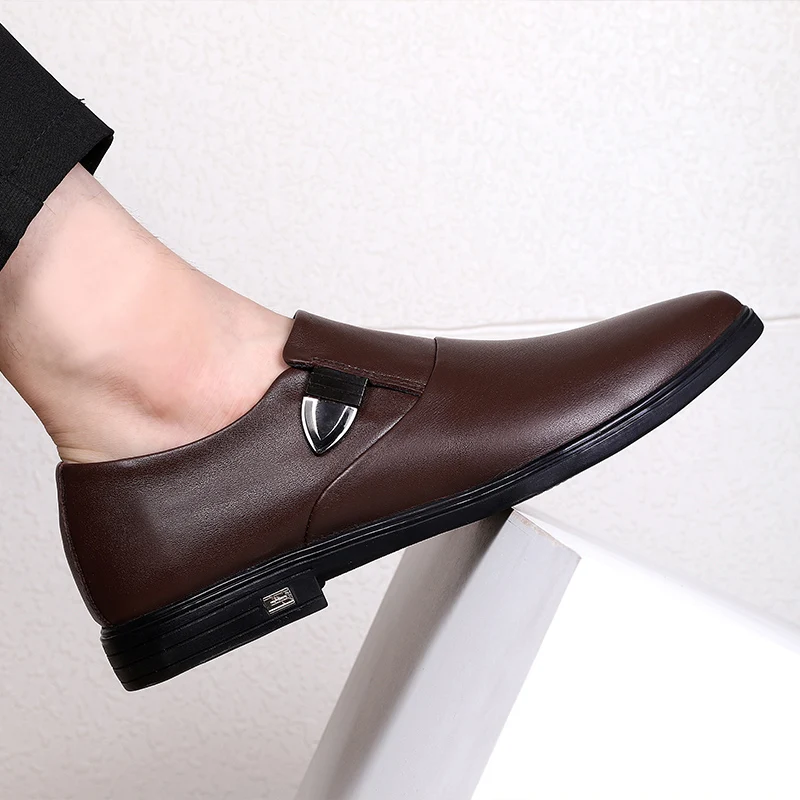 Мужские лоферы, удобные модные британские мужские деловые модельные туфли 
Мужские лоферы, удобные модные британские мужские деловые модельные туфли