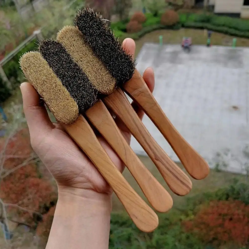 Outdoor Climbing Brush Durable Wooden Handle Rock Climbing Brush with Thick Boar Bristles for Indoor Outdoor Portable Bouldering
Outdoor Climbing Brush Durable Wooden Handle Rock Climbing Brush with Thick Boar Bristles for Indoor Outdoor Portable Bouldering