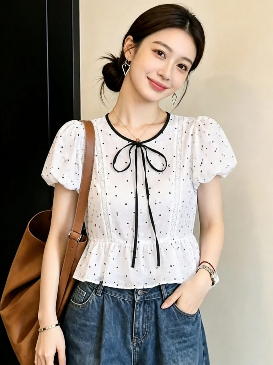 Knot Design Polka Dot Shirt Short Sleeve Slimming Top Versatile Summer Commute Straight Cut Korean Style Bubble Sleeve
Knot Design Polka Dot Shirt Short Sleeve Slimming Top Versatile Summer Commute Straight Cut Korean Style Bubble Sleeve