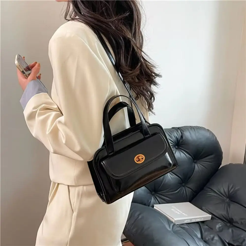 Повседневная сумка для боулинга из искусственной кожи в корейском стиле, однотонная сумка с карманом Boston Tote Bag, дизайн меньшинства, портативная сумка для подмышек во французском стиле
Повседневная сумка для боулинга из искусственной кожи в корейском стиле, однотонная сумка с карманом Boston Tote Bag, дизайн меньшинства, портативная сумка для подмышек во французском стиле