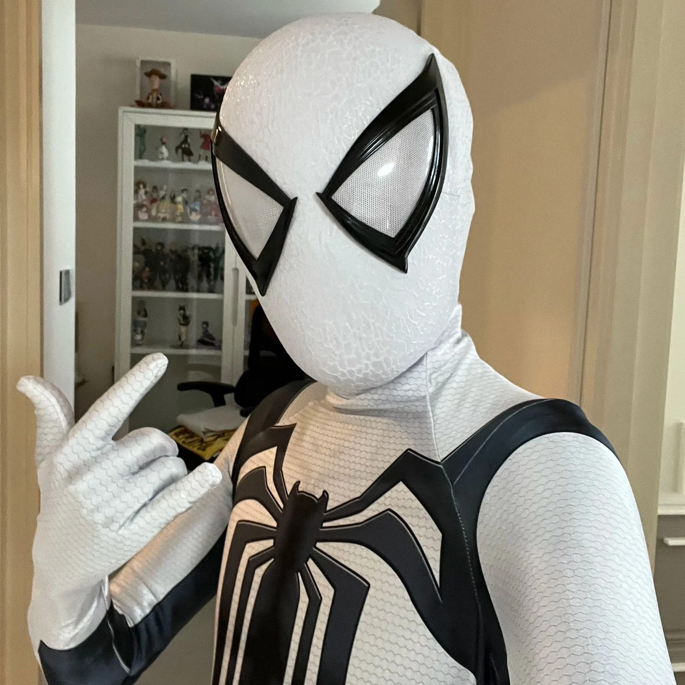 mar-vel The Amazing Spider-Man Edward Eddie Brock White Venom Mask with Faceshell & Lenses Cosplay Helmet for Man Birthday Gift
mar-vel The Amazing Spider-Man Edward Eddie Brock White Venom Mask with Faceshell & Lenses Cosplay Helmet for Man Birthday Gift