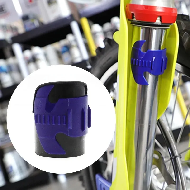 1PC Front Fork Shock Absorber 45-55mm, Cleaning Tool Suitable for Motorcycle and All-terrain Vehicle, Universal Fork Seal Saver
1PC Front Fork Shock Absorber 45-55mm, Cleaning Tool Suitable for Motorcycle and All-terrain Vehicle, Universal Fork Seal Saver