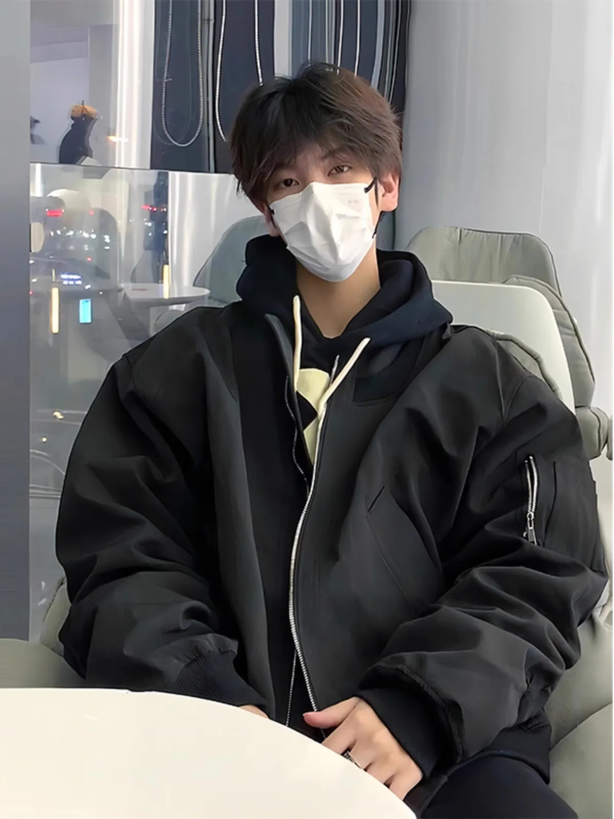 Винтажная американская ретро пилотная куртка для мужчин на молнии, бейсбольная рабочая одежда, верхняя одежда для пар, весна-осень-зима
Винтажная американская ретро пилотная куртка для мужчин на молнии, бейсбольная рабочая одежда, верхняя одежда для пар, весна-осень-зима