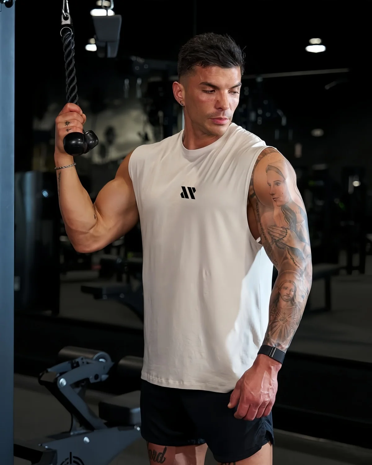 2025 New fashion men's crew neck vest fitness men leisure sports mesh print muscle men fitness T-shirt top vest
2025 New fashion men's crew neck vest fitness men leisure sports mesh print muscle men fitness T-shirt top vest