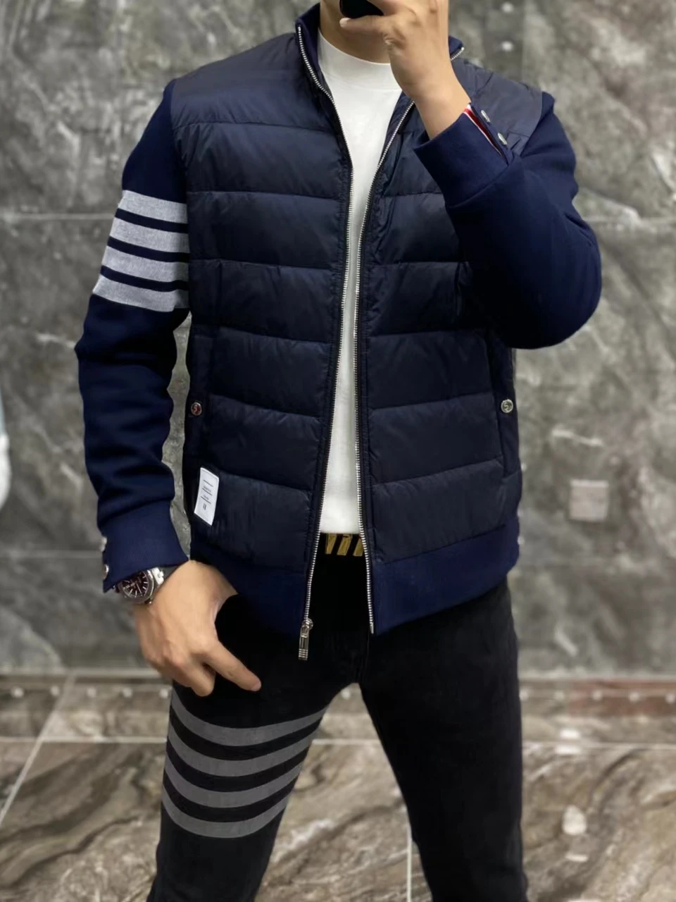 Casual Men's down Jaet 37 Autumn Winter New Sle Faionable Versatile Leisure Personali Splicing Sve Treetting
Casual Men's down Jaet 37 Autumn Winter New Sle Faionable Versatile Leisure Personali Splicing Sve Treetting