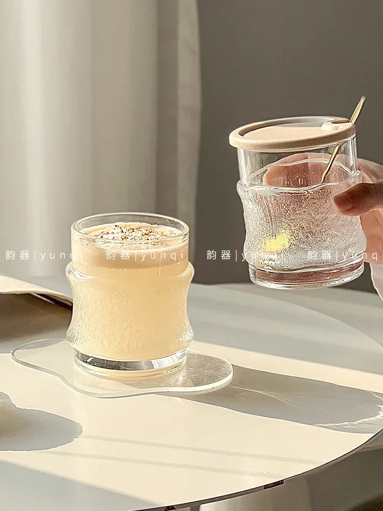 Drinkware Coffee Mug Glasses for Drinking with Lid and Spoon Hanging Ice Glass Home Latte Cold Drink Cup Transparent Glassware
Drinkware Coffee Mug Glasses for Drinking with Lid and Spoon Hanging Ice Glass Home Latte Cold Drink Cup Transparent Glassware
