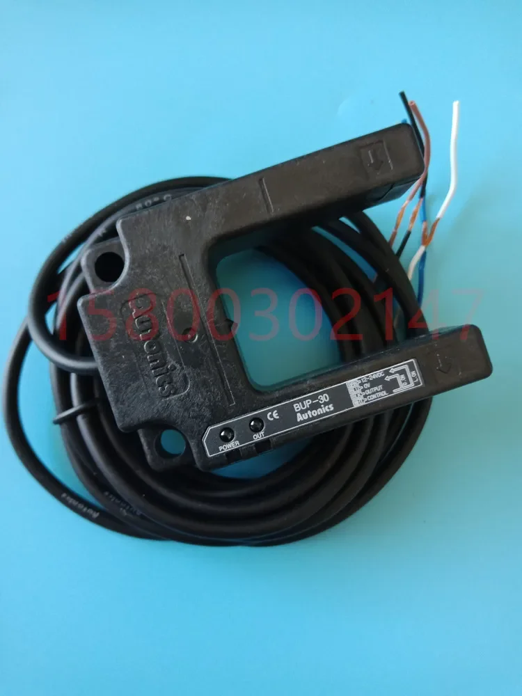 A-slot Thyssen elevator U-shaped door switch sensor BUP-30S-P 50S-P
A-slot Thyssen elevator U-shaped door switch sensor BUP-30S-P 50S-P