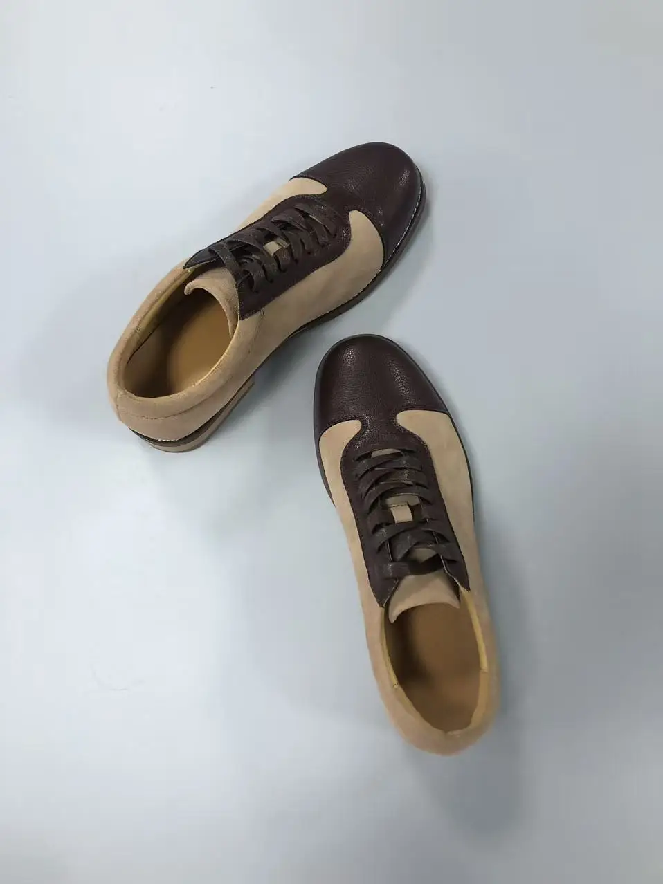 Trendy American Style Men's Leather Shoes Retro Bowling Casual Work Commute Low Heel round Toe Color Footwear
Trendy American Style Men's Leather Shoes Retro Bowling Casual Work Commute Low Heel round Toe Color Footwear